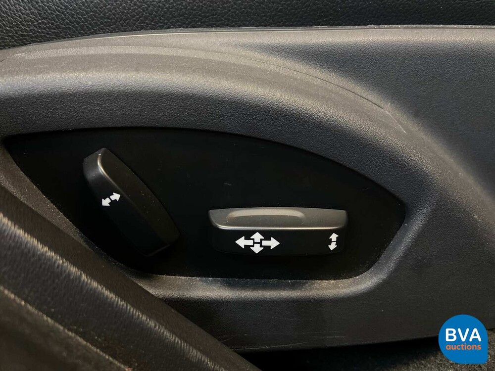 Volvo V60 D6 Plug-in Hybrid AWD 286pk 2015 -Origineel NL-, HZ-776-N