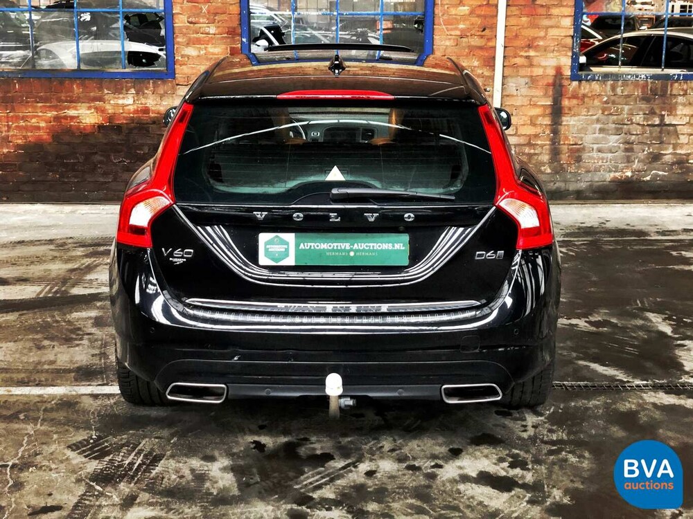Volvo V60 D6 Plug-in Hybrid AWD 286pk 2015 -Origineel NL-, HZ-776-N