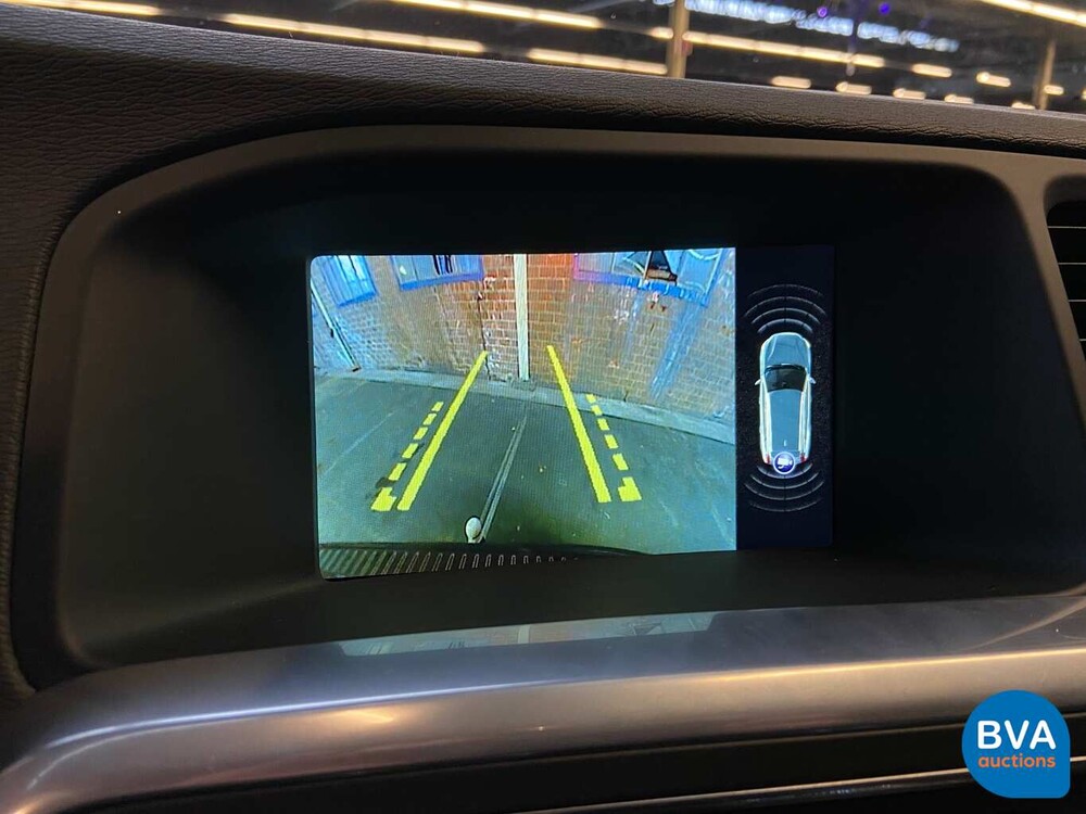 Volvo V60 D6 Plug-in Hybrid AWD 286pk 2015 -Origineel NL-, HZ-776-N