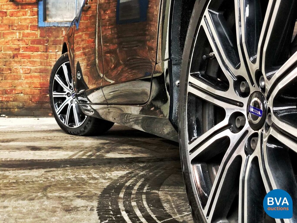 Volvo V60 D6 Plug-in Hybrid AWD 286pk 2015 -Origineel NL-, HZ-776-N