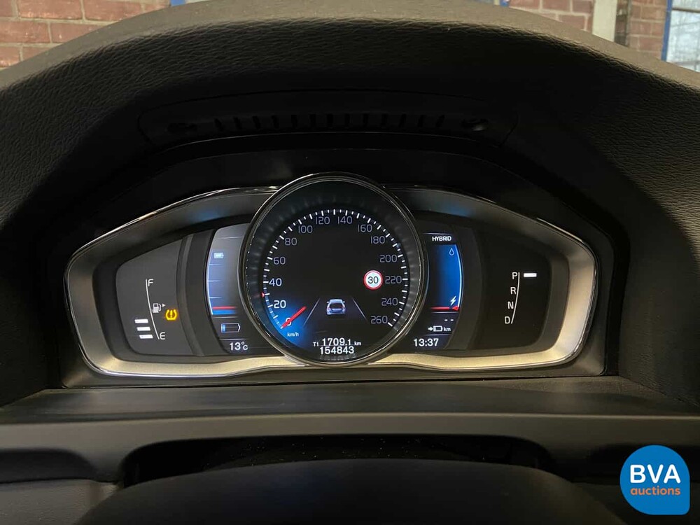 Volvo V60 D6 Plug-in Hybrid AWD 286pk 2015 -Origineel NL-, HZ-776-N