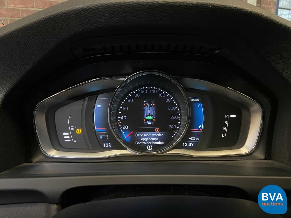 Volvo V60 D6 Plug-in Hybrid AWD 286pk 2015 -Origineel NL-, HZ-776-N