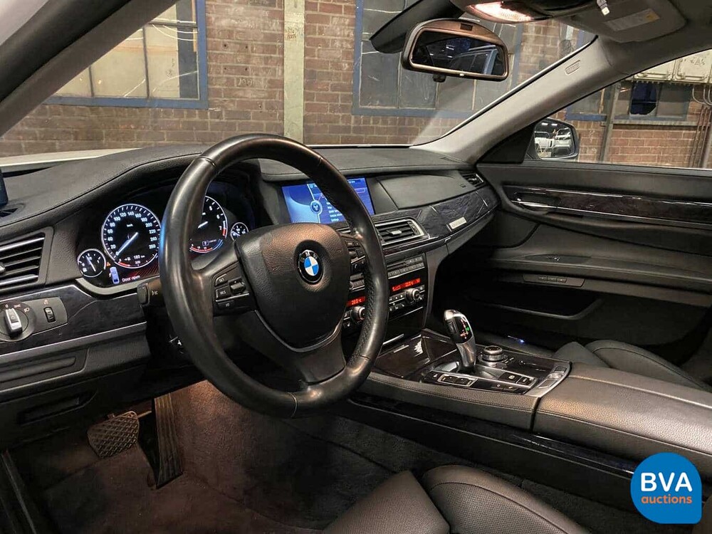 BMW ActiveHybrid 7 4.4 V8 465pk 7-Serie 2010