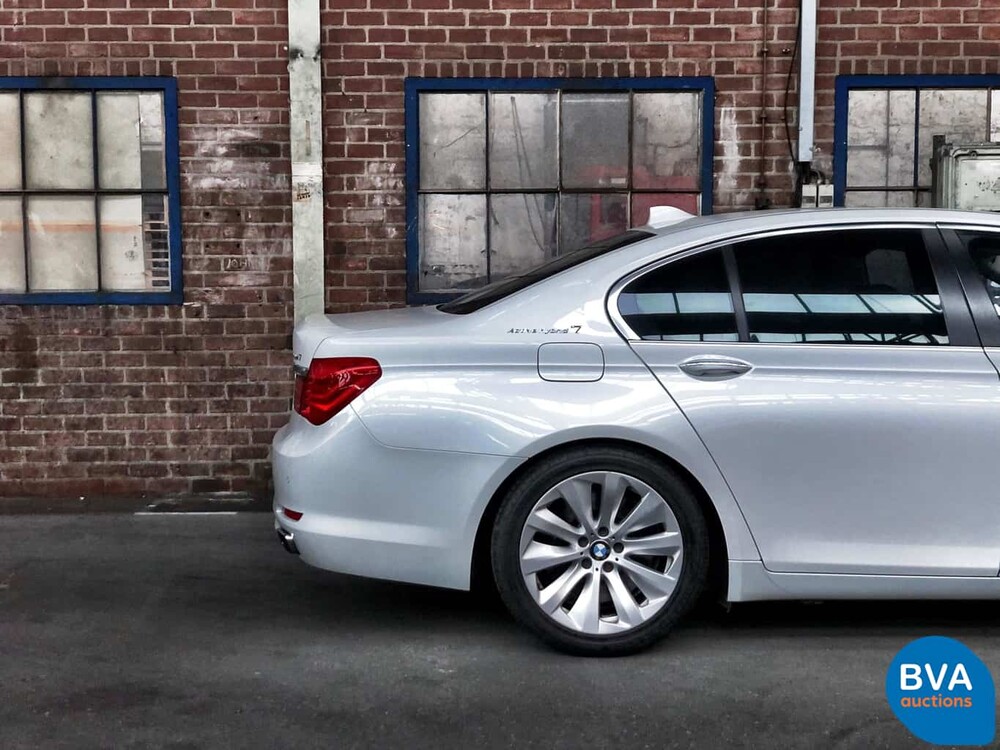 BMW ActiveHybrid 7 4.4 V8 465pk 7-Serie 2010