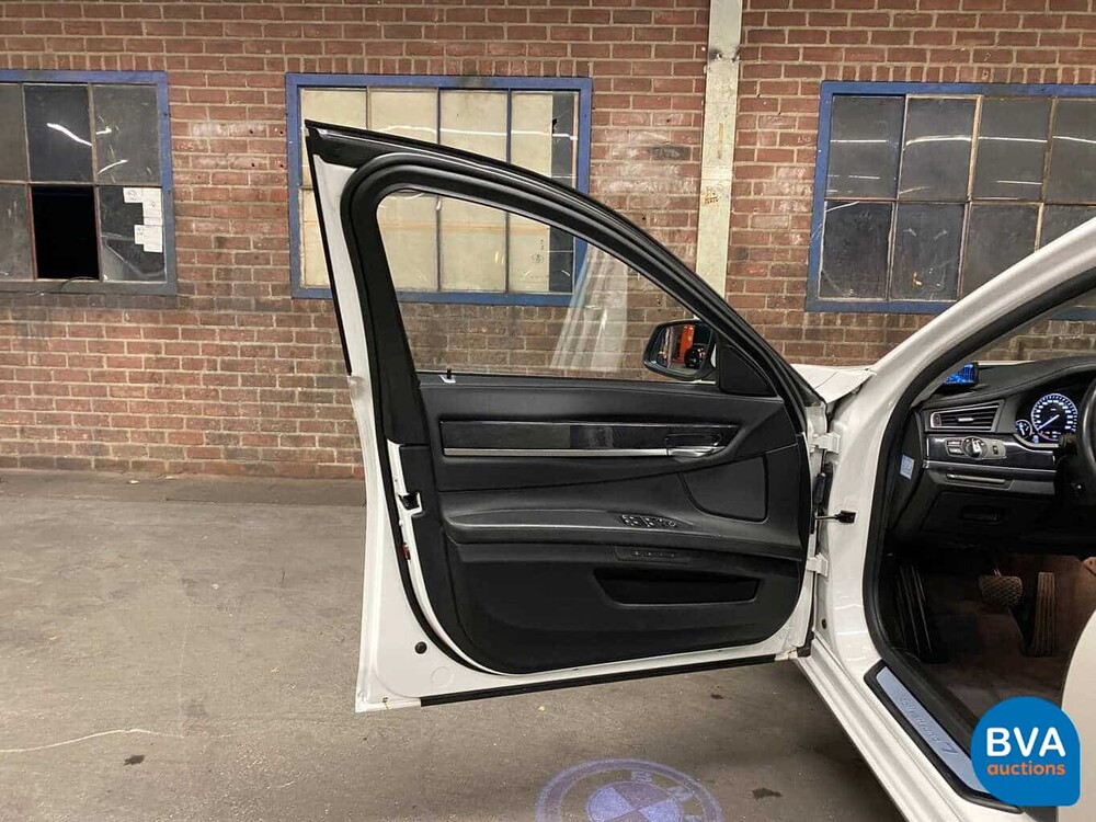 BMW ActiveHybrid 7 4.4 V8 465pk 7-Serie 2010