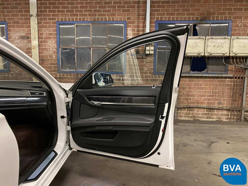 BMW ActiveHybrid 7 4.4 V8 465pk 7-Serie 2010