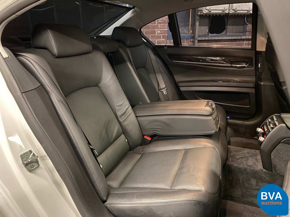 BMW ActiveHybrid 7 4.4 V8 465pk 7-Serie 2010
