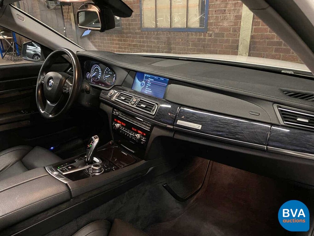 BMW ActiveHybrid 7 4.4 V8 465pk 7-Serie 2010