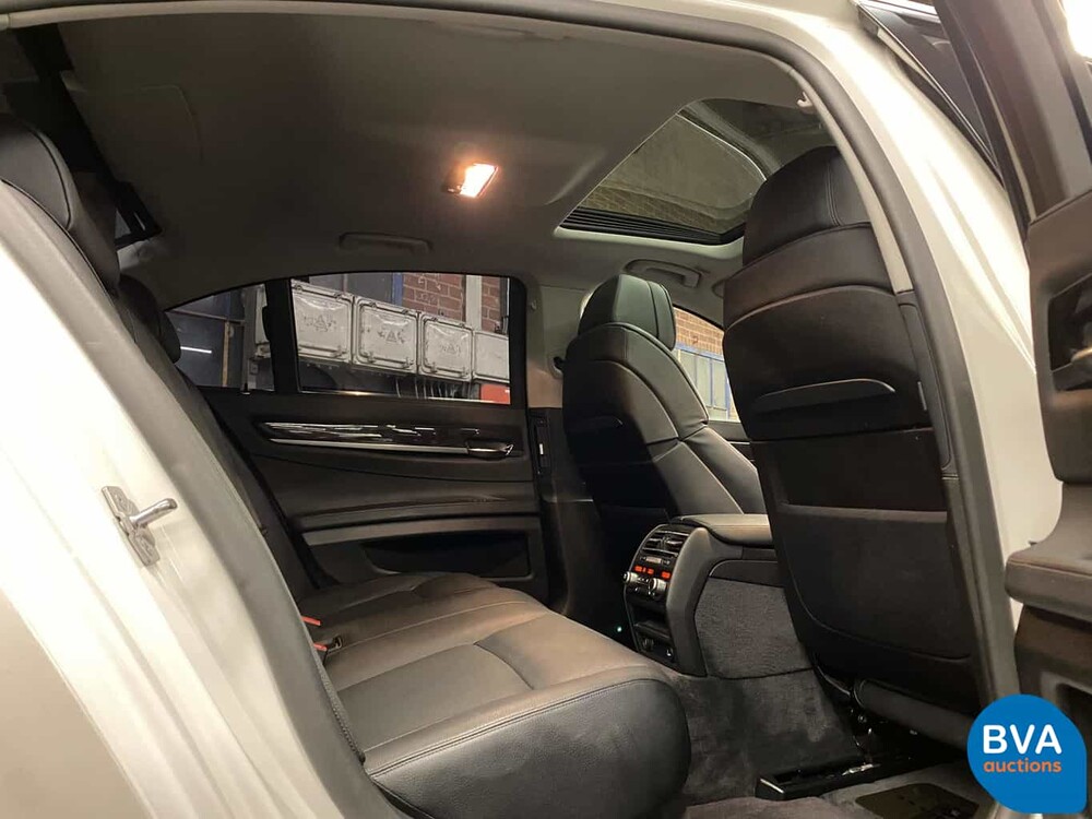 BMW ActiveHybrid 7 4.4 V8 465pk 7-Serie 2010