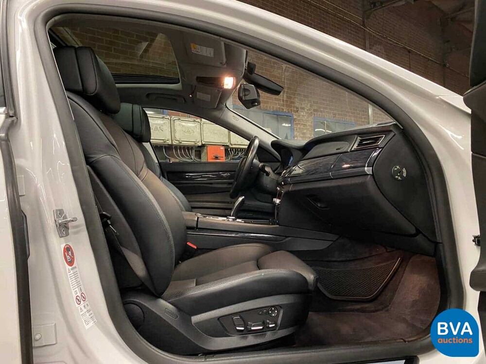 BMW ActiveHybrid 7 4.4 V8 465pk 7-Serie 2010