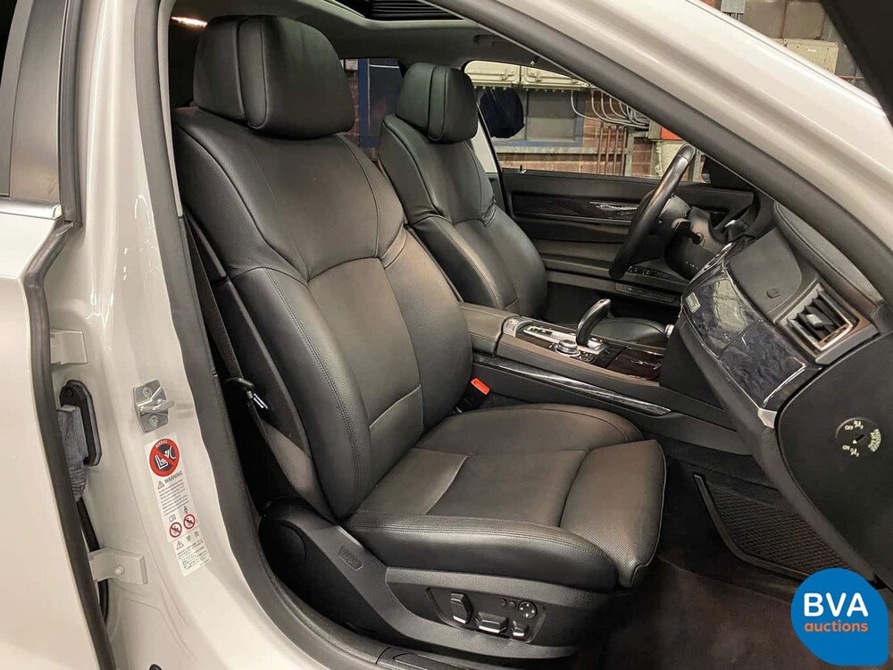 BMW ActiveHybrid 7 4.4 V8 465pk 7-Serie 2010