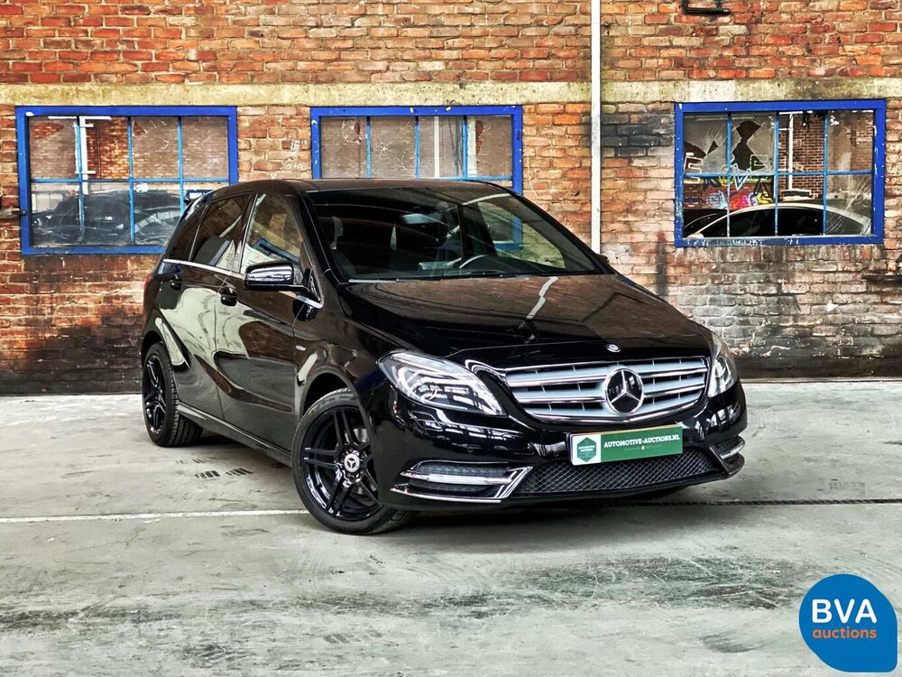Mercedes-Benz B180 Blue Efficiency 122pk B-Klasse Ambition 2012 -Org NL-, 13-XKS-1