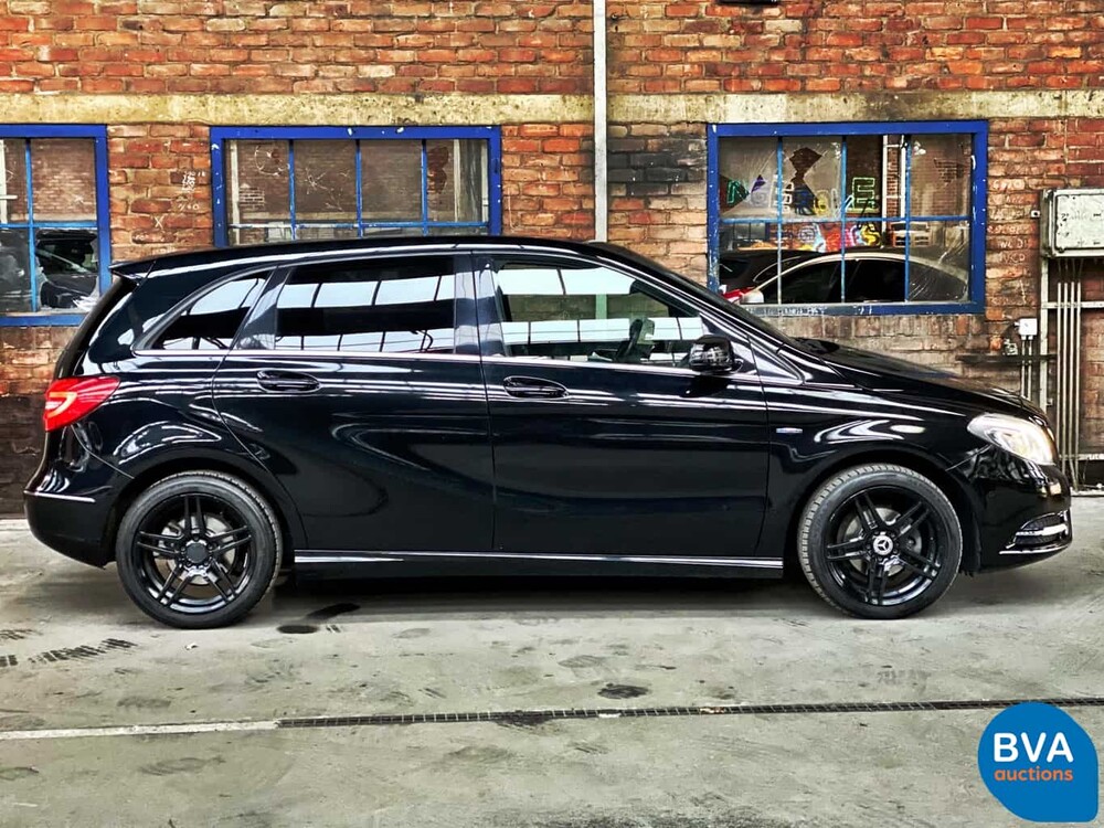 Mercedes-Benz B180 Blue Efficiency 122pk B-Klasse Ambition 2012 -Org NL-, 13-XKS-1