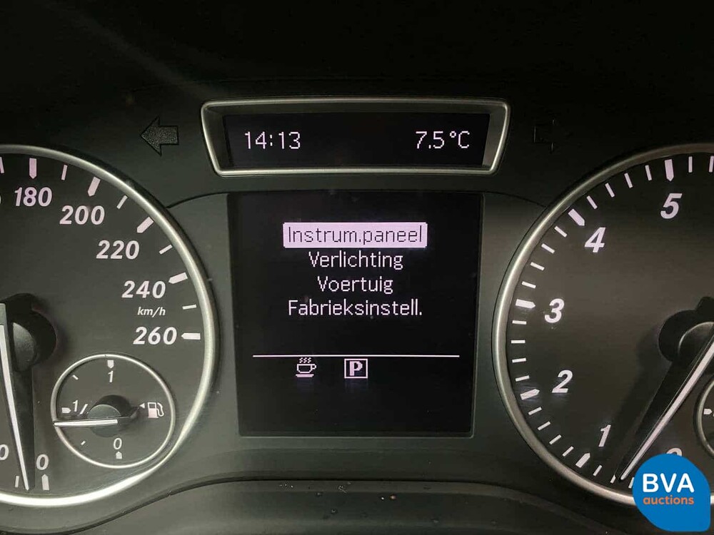 Mercedes-Benz B180 Blue Efficiency 122pk B-Klasse Ambition 2012 -Org NL-, 13-XKS-1