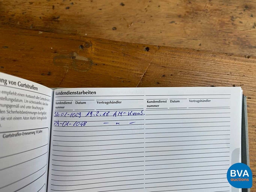 Aston Martin DB11 5.2 V12 Coupé Garantie 609 PS 2017.