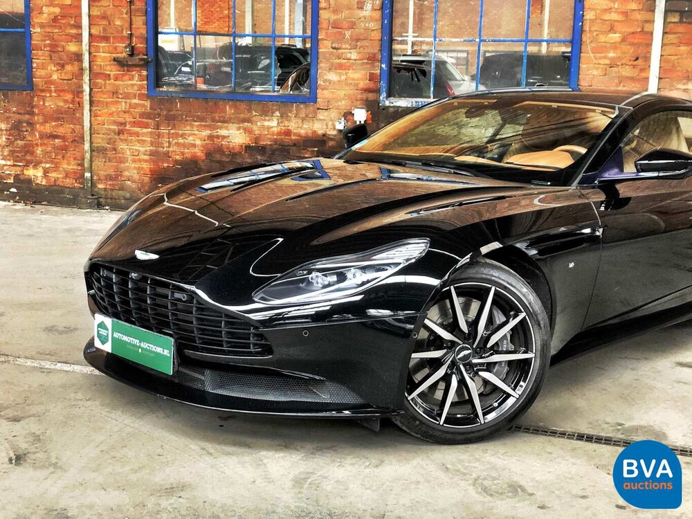 Aston Martin DB11 5.2 V12 Coupé Garantie 609 PS 2017.