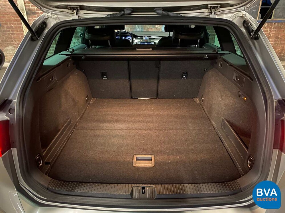 Volkswagen Passat Variante 2.0 TDI Business Edition R 150 PS 2015 - Original NL-, HL-183-V.