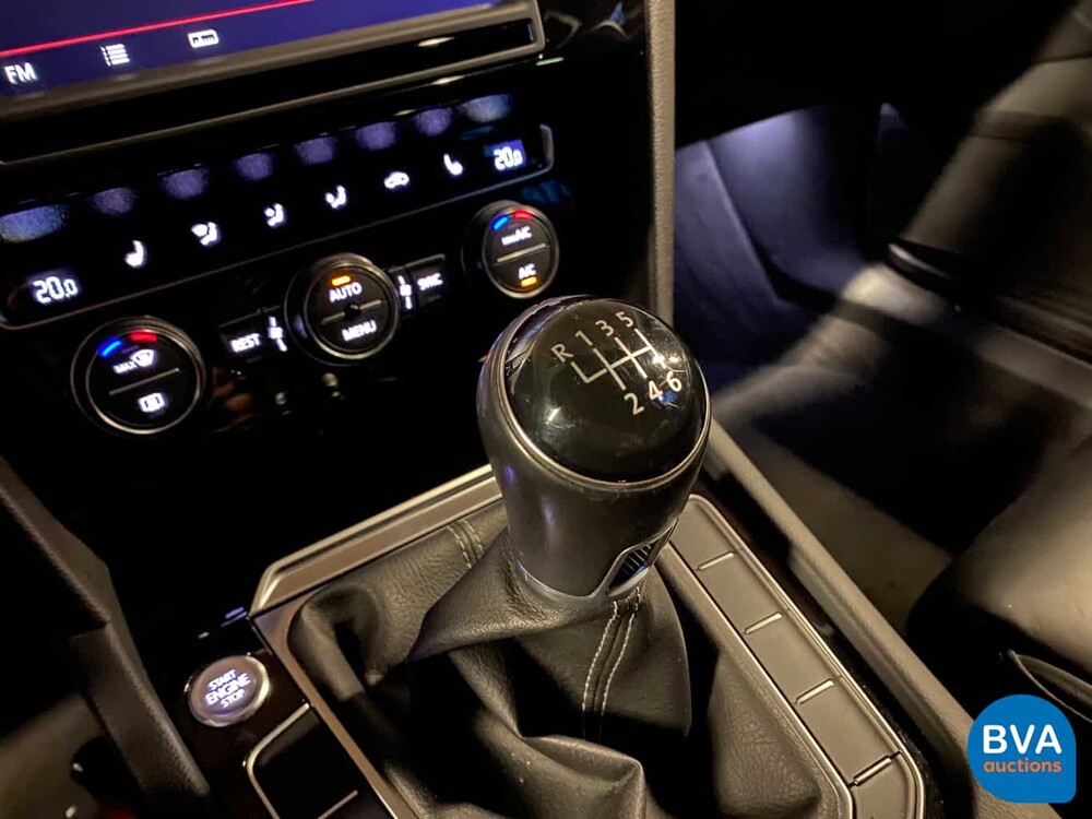 Volkswagen Passat Variante 2.0 TDI Business Edition R 150 PS 2015 - Original NL-, HL-183-V.