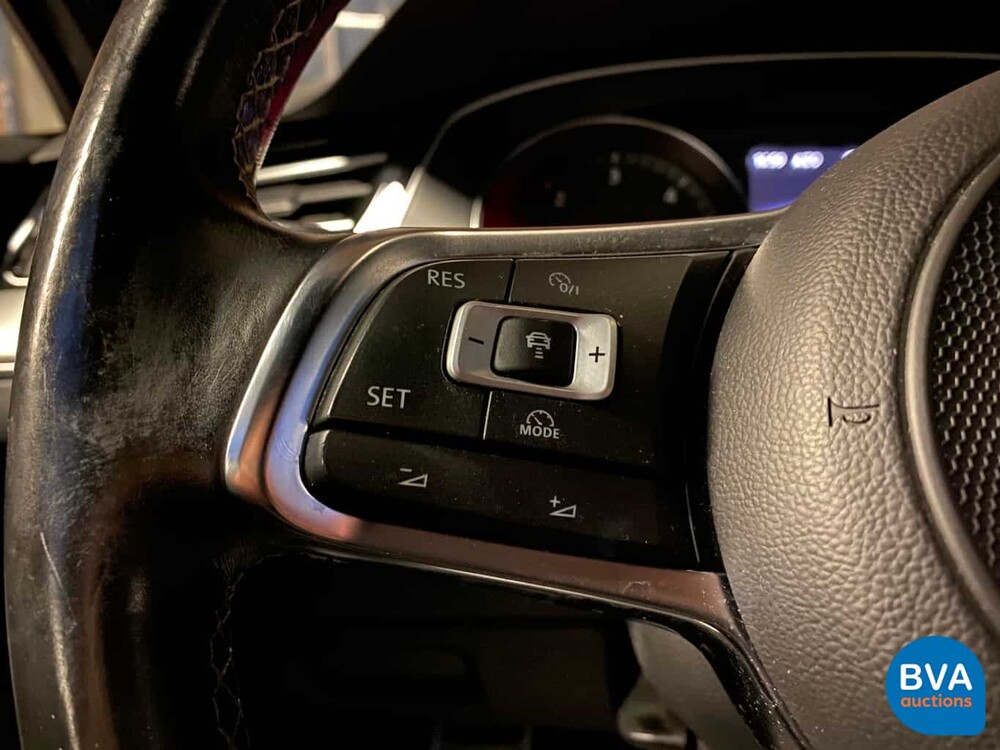 Volkswagen Passat Variante 2.0 TDI Business Edition R 150 PS 2015 - Original NL-, HL-183-V.