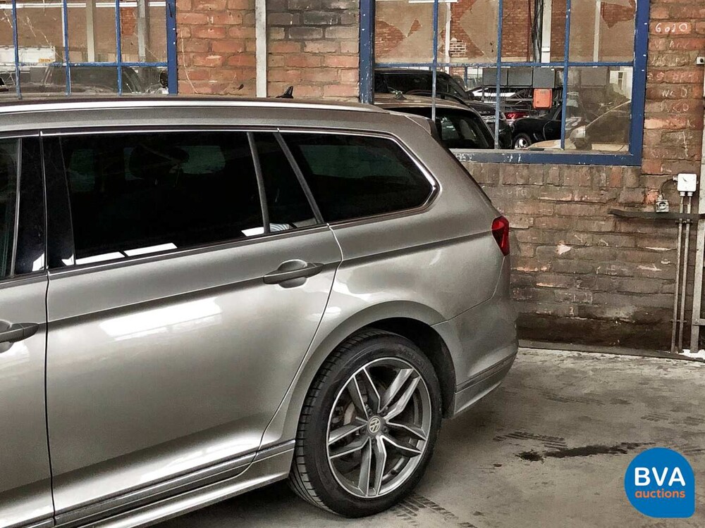 Volkswagen Passat Variante 2.0 TDI Business Edition R 150 PS 2015 - Original NL-, HL-183-V.