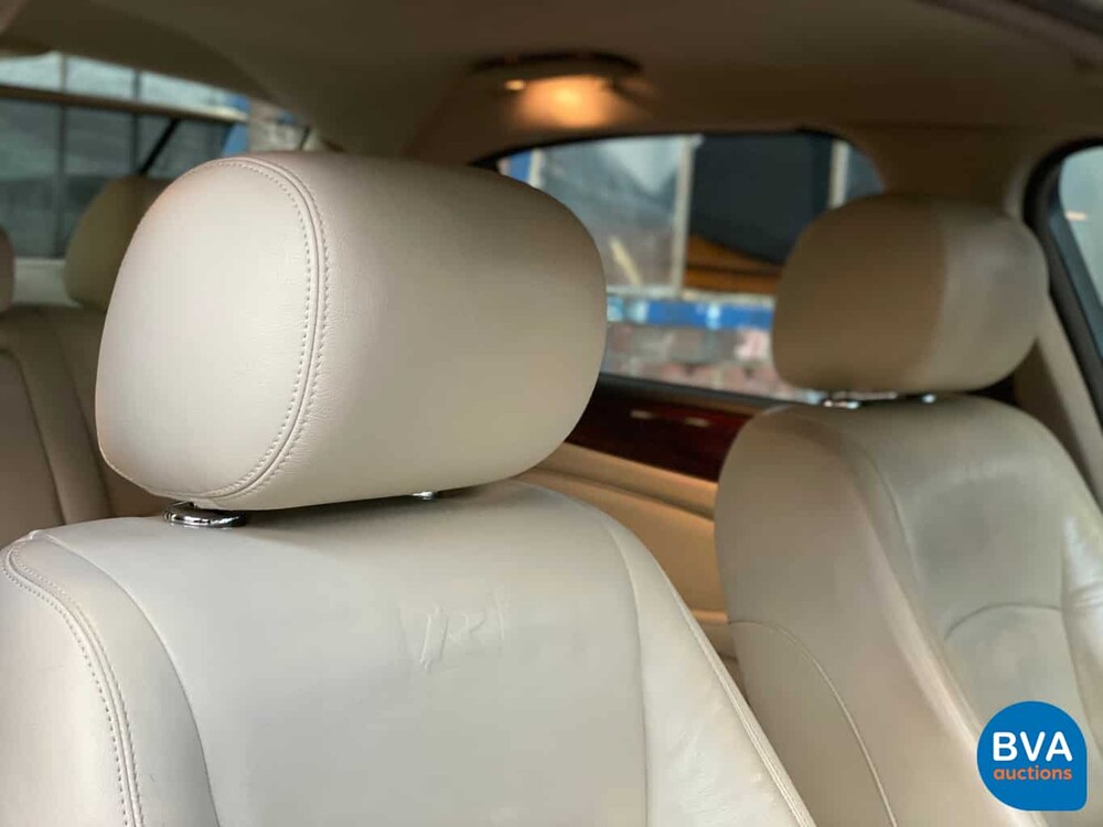 Jaguar XJ 4.2 Supercharged V8 Super 396 PS - Original NL - 2004 Youngtimer, 89-NR-NP.