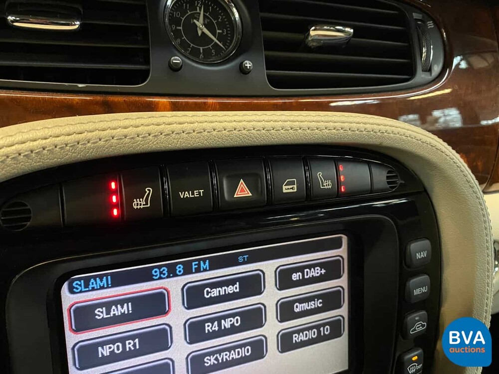 Jaguar XJ 4.2 Supercharged V8 Super 396 PS - Original NL - 2004 Youngtimer, 89-NR-NP.