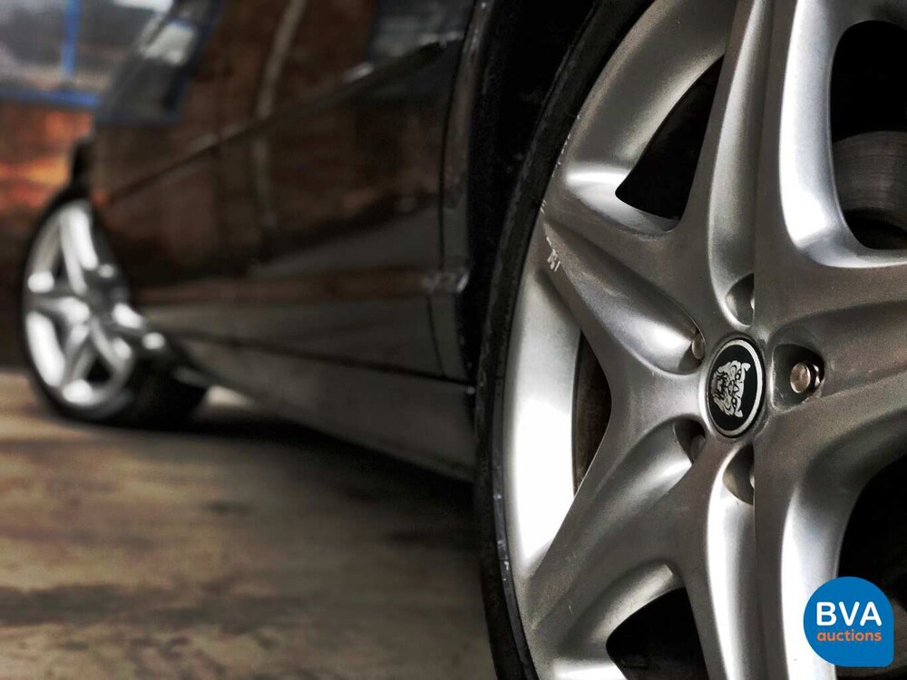 Jaguar XJ 4.2 Supercharged V8 Super 396 PS - Original NL - 2004 Youngtimer, 89-NR-NP.