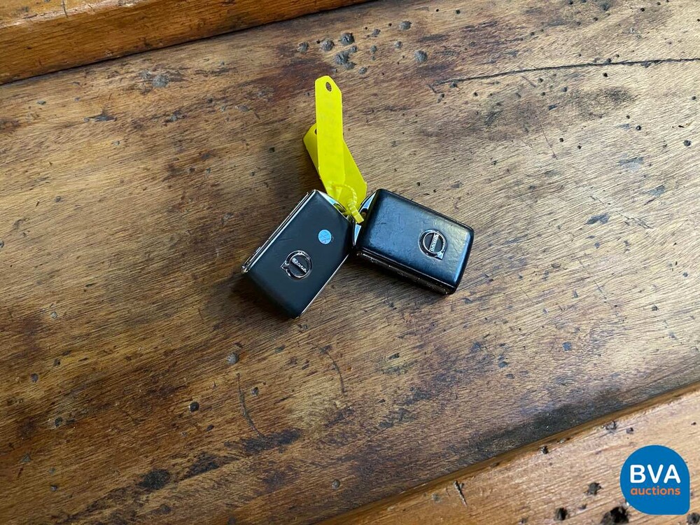 Volvo XC90 T8 Beschriftung AWD 408hp 2016 -Original NL.-, JK-131-V.