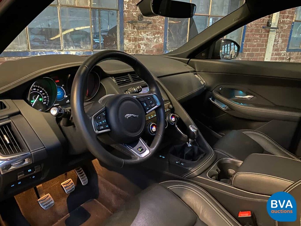 Jaguar E-Pace D150 R-Dynamic S 2018 -Original NL-, TJ-346-J.