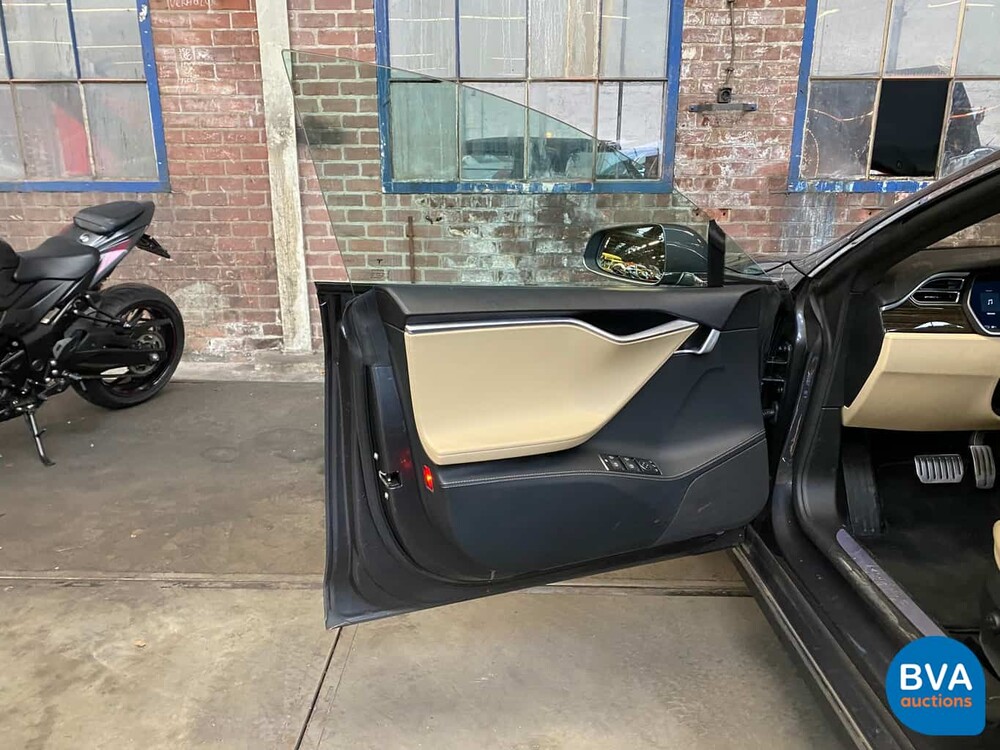 Tesla Model S 85D Leistung 700 PS 2015 -Original NL-, GL-989-Z.