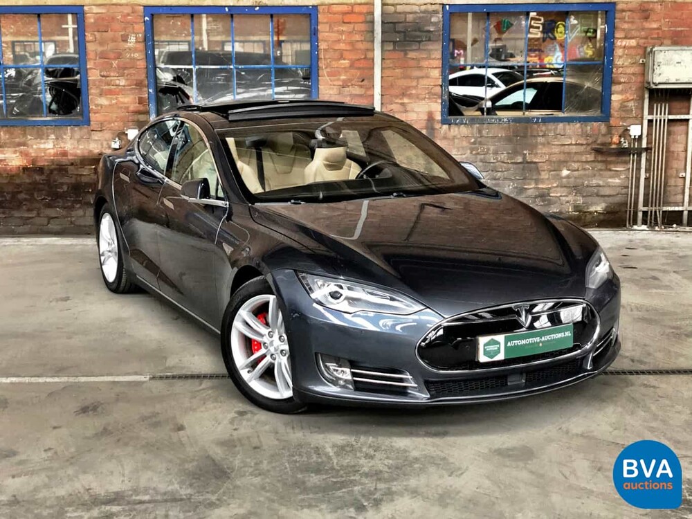 Tesla Model S 85D Leistung 700 PS 2015 -Original NL-, GL-989-Z.