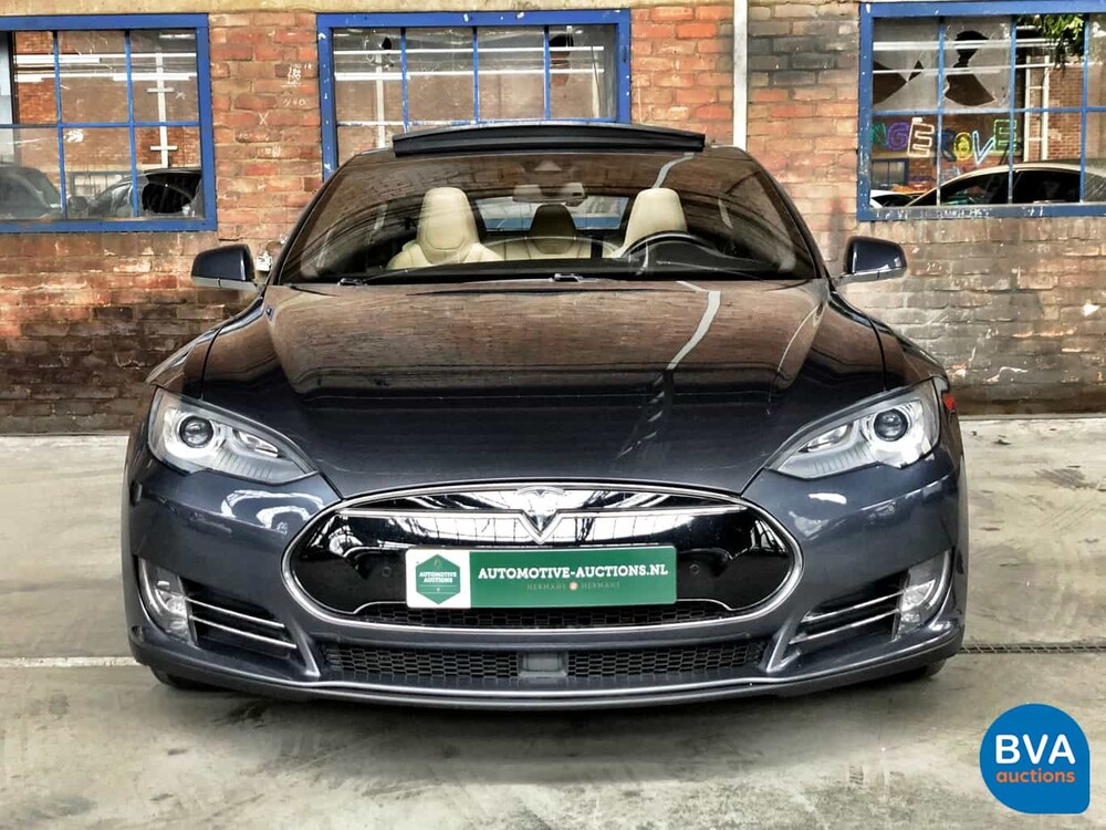 Tesla Model S 85D Leistung 700 PS 2015 -Original NL-, GL-989-Z.