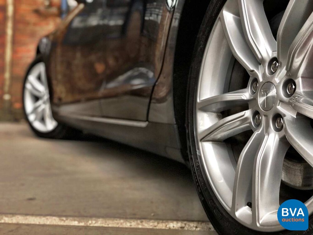 Tesla Model S 85D Leistung 700 PS 2015 -Original NL-, GL-989-Z.