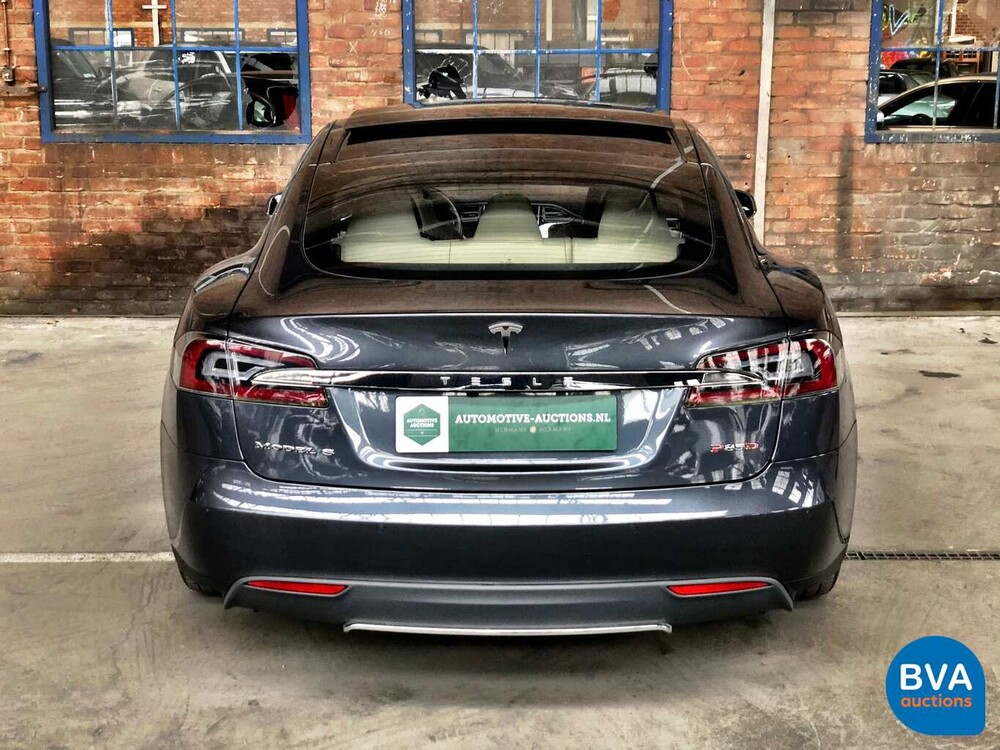 Tesla Model S 85D Leistung 700 PS 2015 -Original NL-, GL-989-Z.