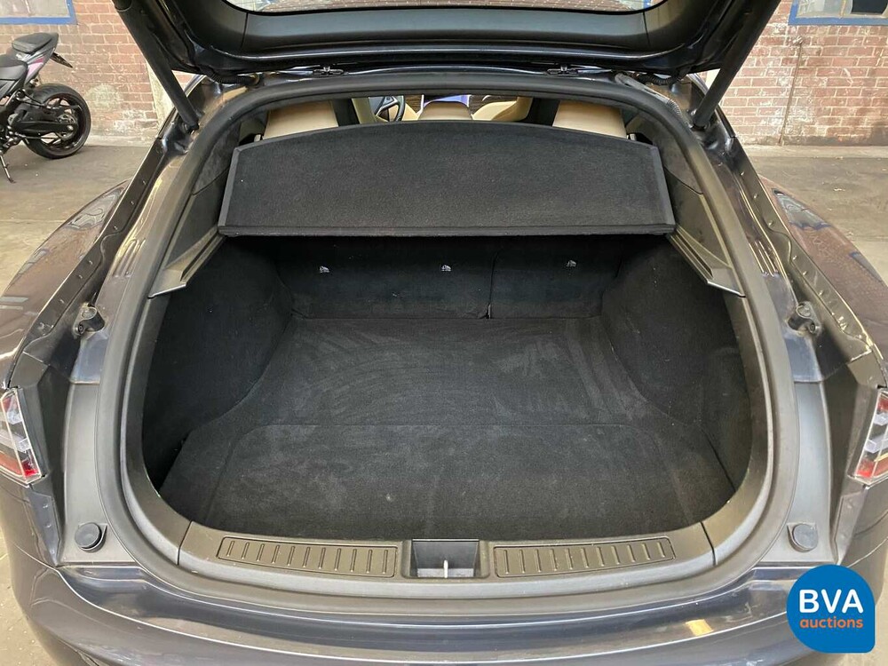 Tesla Model S 85D Leistung 700 PS 2015 -Original NL-, GL-989-Z.