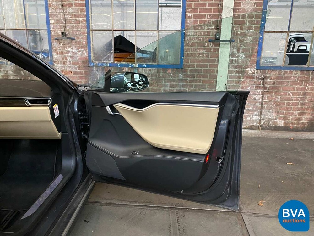 Tesla Model S 85D Leistung 700 PS 2015 -Original NL-, GL-989-Z.