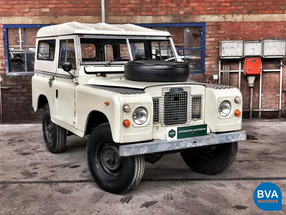 Land Rover 88 Series 3 Metal Top Defender - Original NL - 1971, BJ-57-13.