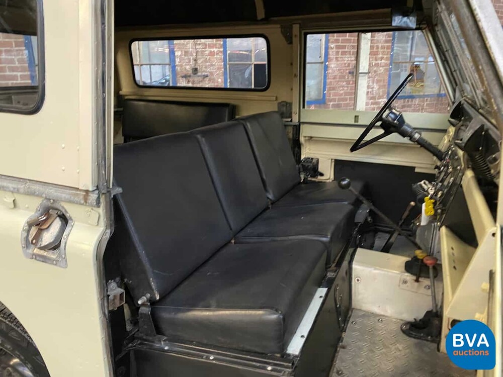 Land Rover 88 Series 3 Metal Top Defender - Original NL - 1971, BJ-57-13.