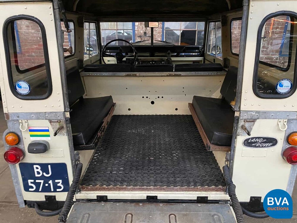 Land Rover 88 Series 3 Metal Top Defender - Original NL - 1971, BJ-57-13.
