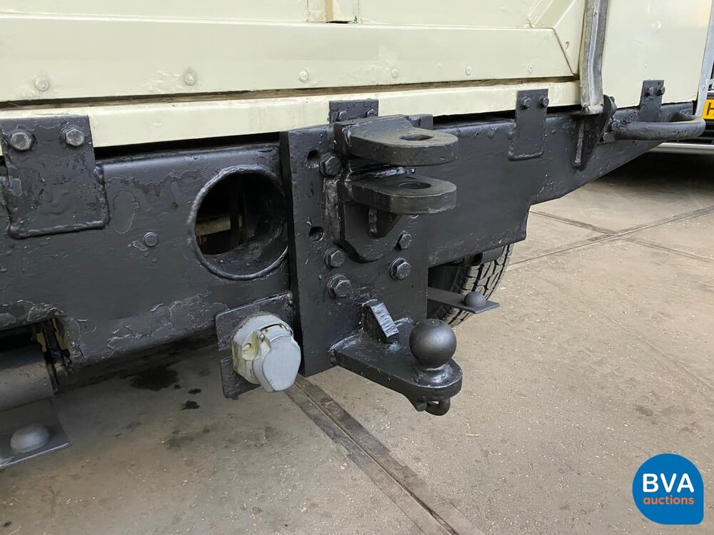 Land Rover 88 Series 3 Metal Top Defender - Original NL - 1971, BJ-57-13.