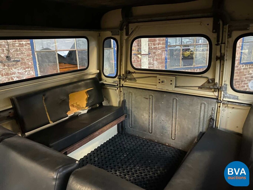 Land Rover 88 Series 3 Metal Top Defender - Original NL - 1971, BJ-57-13.