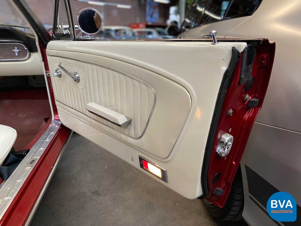 Ford Mustang Cabrio V8 Handbuch 64 1/2 1966 Cabriolet, AR-79-92.