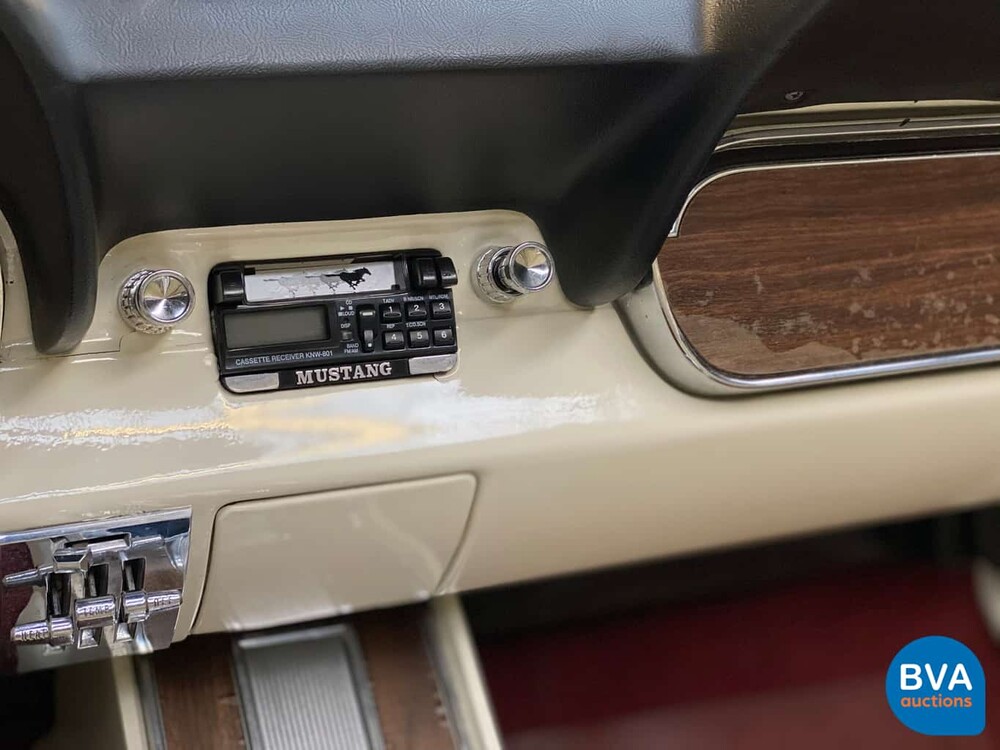 Ford Mustang Cabrio V8 Handbuch 64 1/2 1966 Cabriolet, AR-79-92.