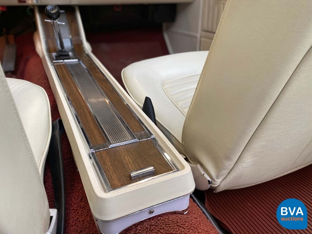 Ford Mustang Cabrio V8 Handbuch 64 1/2 1966 Cabriolet, AR-79-92.