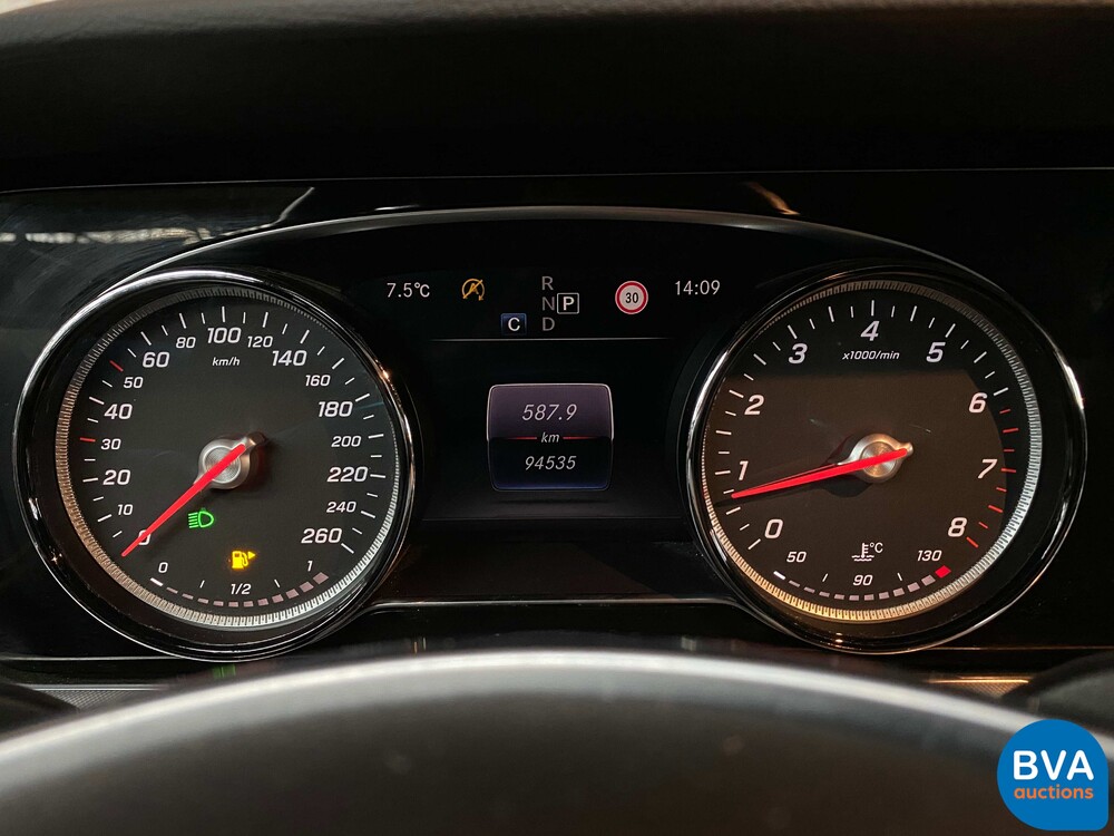 Mercedes-Benz E200 AMG Coupé E-Class 184hp 2018 -Original NL-, TF-680-H.