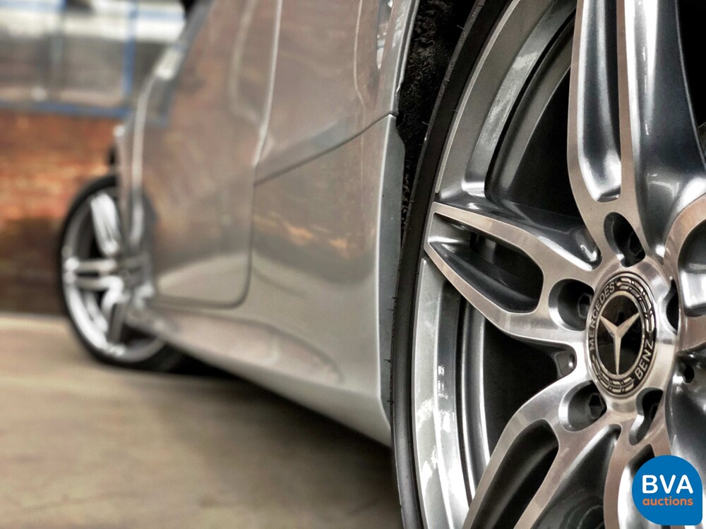 Mercedes-Benz E200 AMG Coupé E-Class 184hp 2018 -Original NL-, TF-680-H.