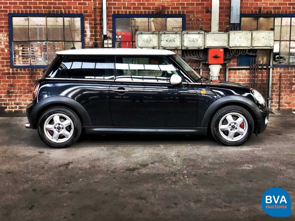 Mini Cooper 1.6 120 PS 2007, ST-292-N.