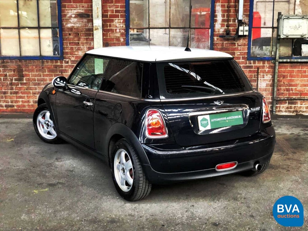 Mini Cooper 1.6 120 PS 2007, ST-292-N.
