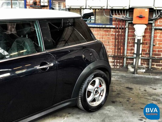 Mini Cooper 1.6 120 PS 2007, ST-292-N.