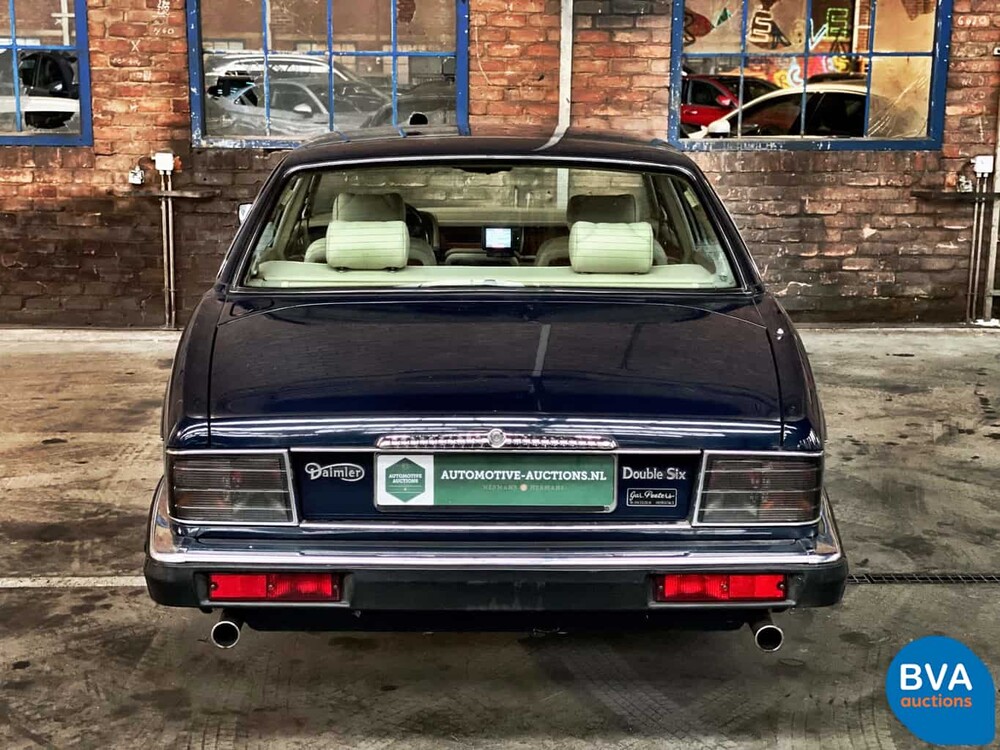 Daimler Double Six V12 Jaguar XJ 1993.